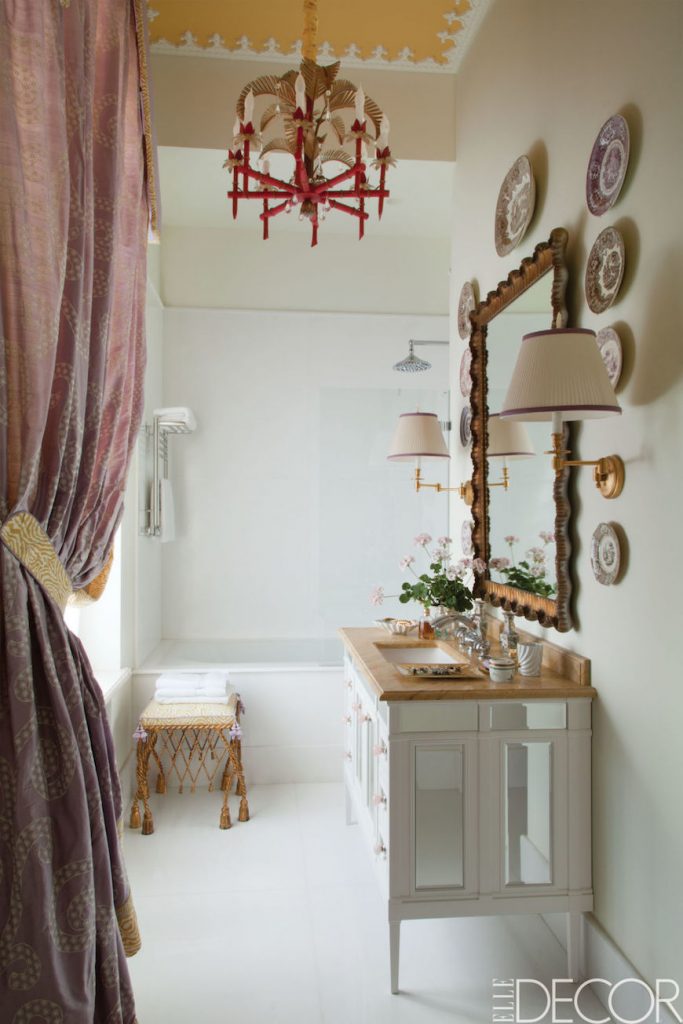 Fabulous Mirror Ideas to Inspire Luxury Bathroom Designs
