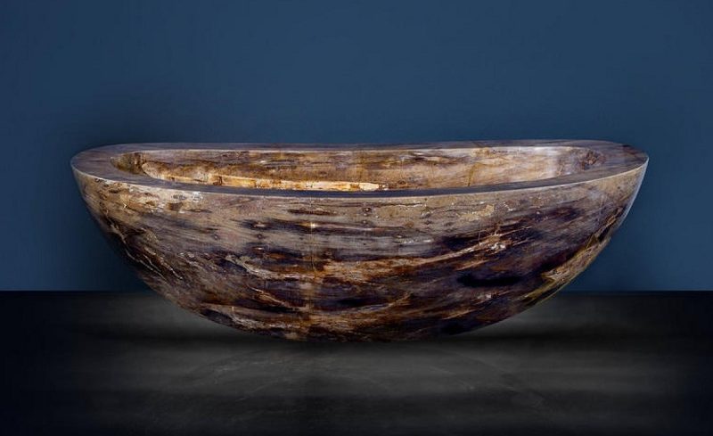 Luxury Bathrooms Blog: Top 10 most luxurious bathtubs ➤To see more Luxury Bathroom ideas visit us at www.luxurybathrooms.eu #luxurybathrooms #homedecorideas #bathroomideas @BathroomsLuxury