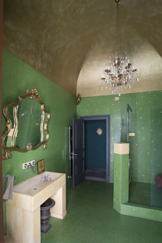 Create a Harmonious Bathroom Decor Using Different Olive Green Shades