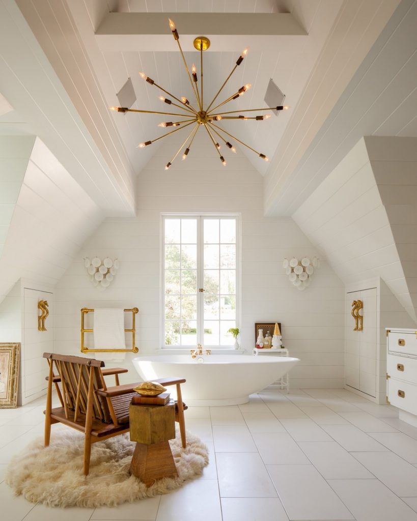 The Most Dramatic Mid-Century Modern Chandeliers for Master Bathrooms