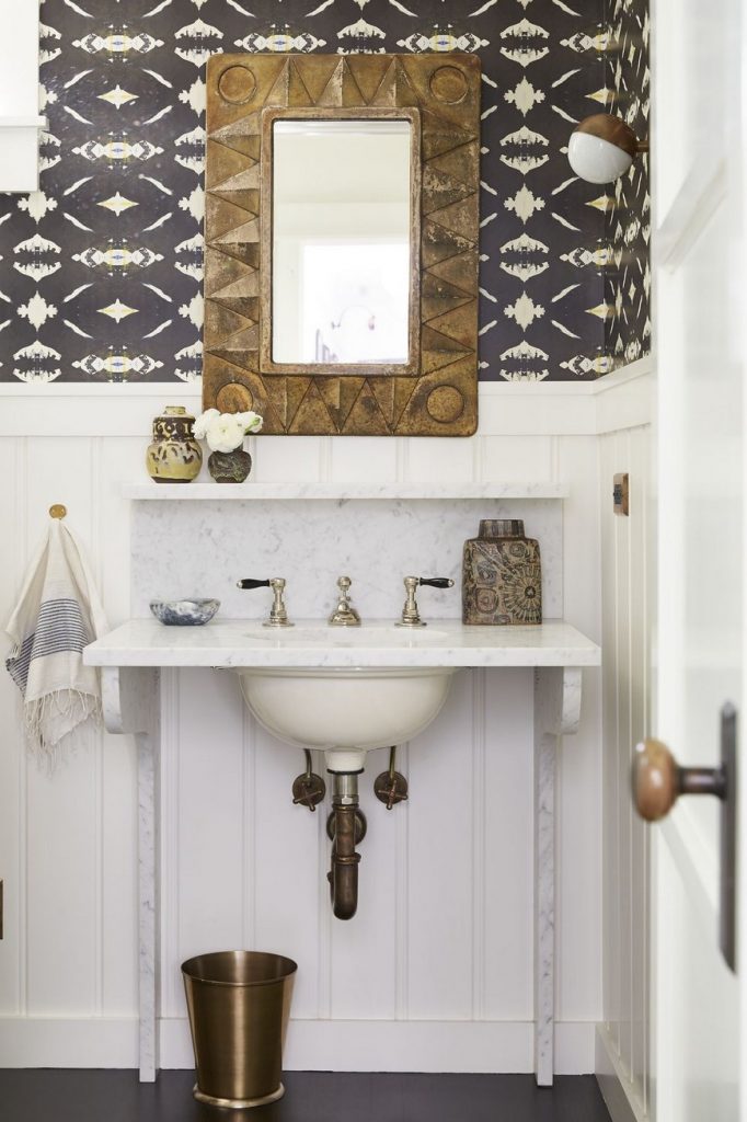 7 Rustic Bathroom Ideas to Help You Create a Balanced and Elegant Set