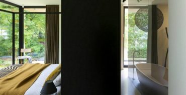 Antonio Lupi's Bathroom Vanities Shine In This Residential Project