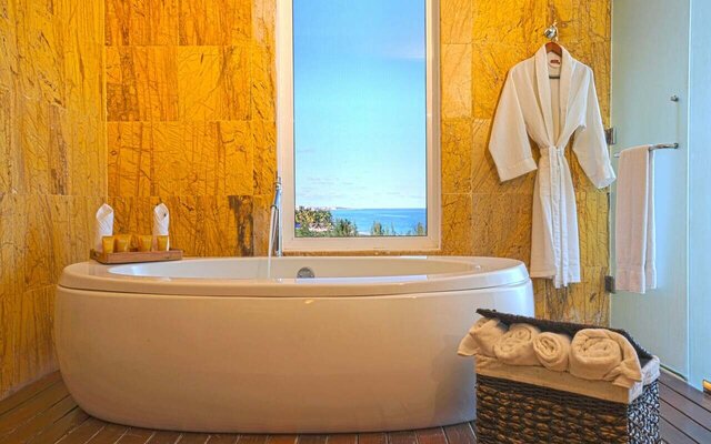 Paradise Dreams: Bathroom Designs That Impress
